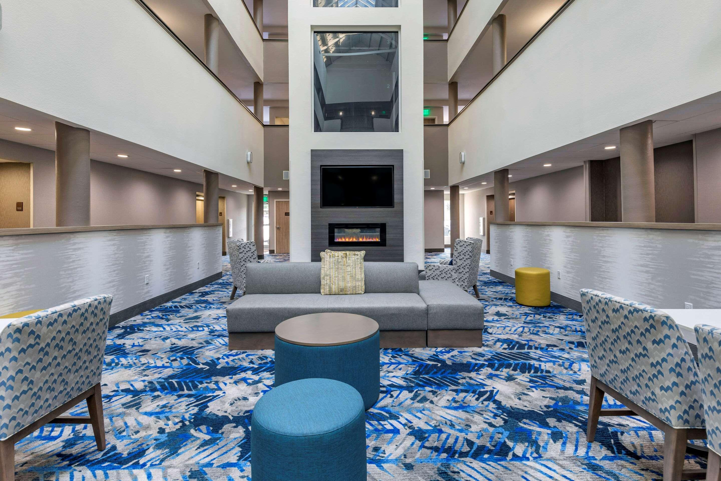 Comfort Suites Anderson-Clemson Exterior photo
